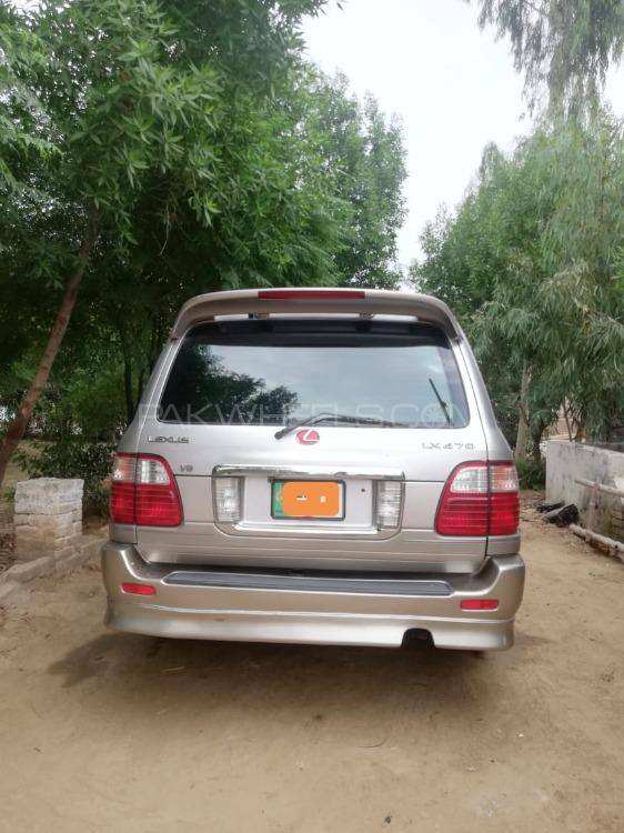 Lexus LX Series 2002 for Sale in Lahore Lexus LX Series 2002 for Sale in Lahore Image-4