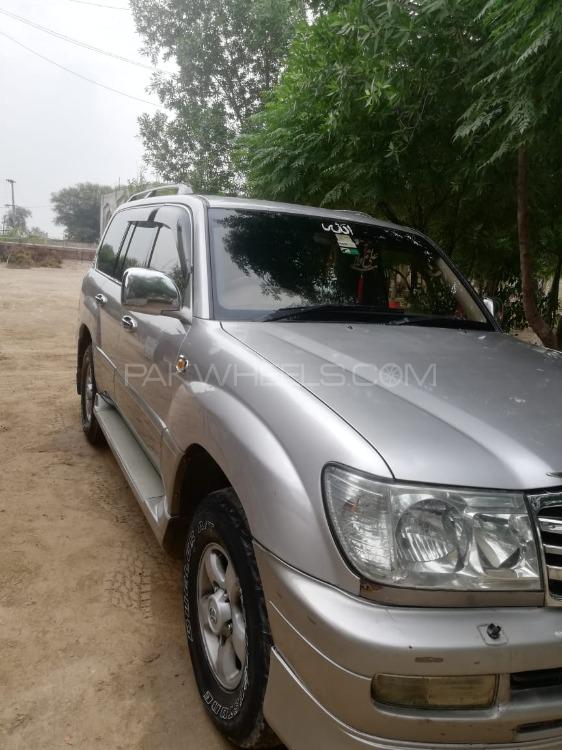 Lexus LX Series 2002 for Sale in Lahore Lexus LX Series 2002 for Sale in Lahore Image-10