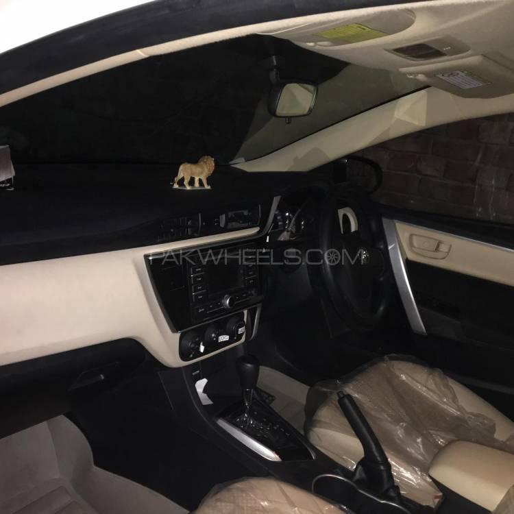 Toyota Corolla 2018 for Sale in Lahore Toyota Corolla 2018 for Sale in Lahore Image-13