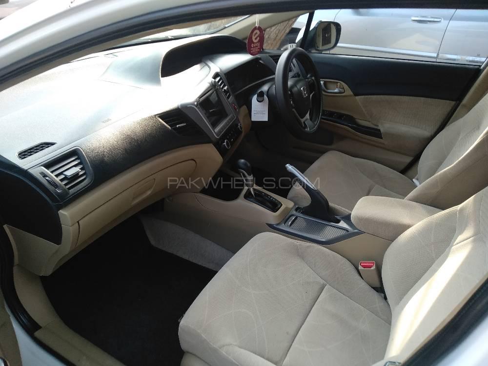 Honda Civic 2015 for Sale in Bahawalpur Honda Civic 2015 for Sale in Bahawalpur Image-5