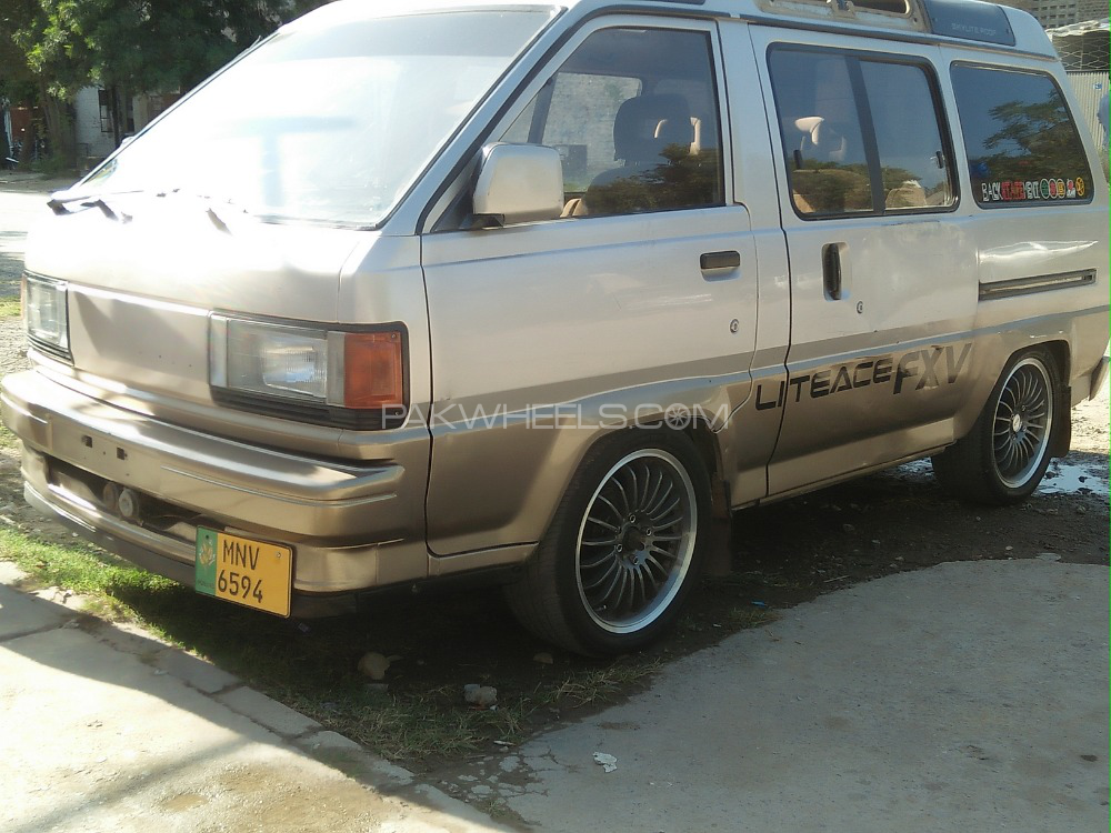 Toyota Lite Ace - 1989  Image-1