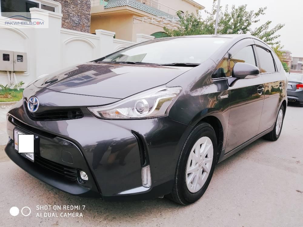 Toyota Prius Alpha 2015 for Sale in Islamabad Toyota Prius Alpha 2015 for Sale in Islamabad Image-5