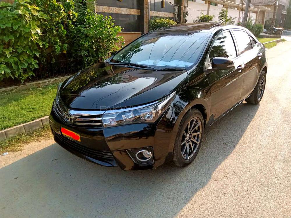 Toyota Corolla 2016 for Sale in Karachi Image-1