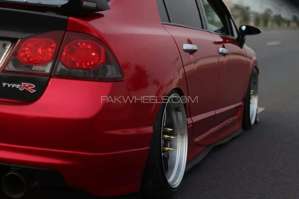 Honda Civic - 2010  Honda Civic - 2010  Image-2