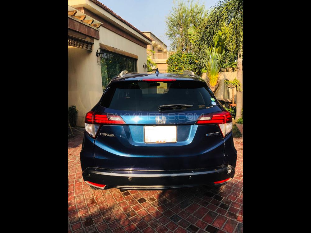 Honda Vezel 2014 for Sale in Lahore Honda Vezel 2014 for Sale in Lahore Image-11