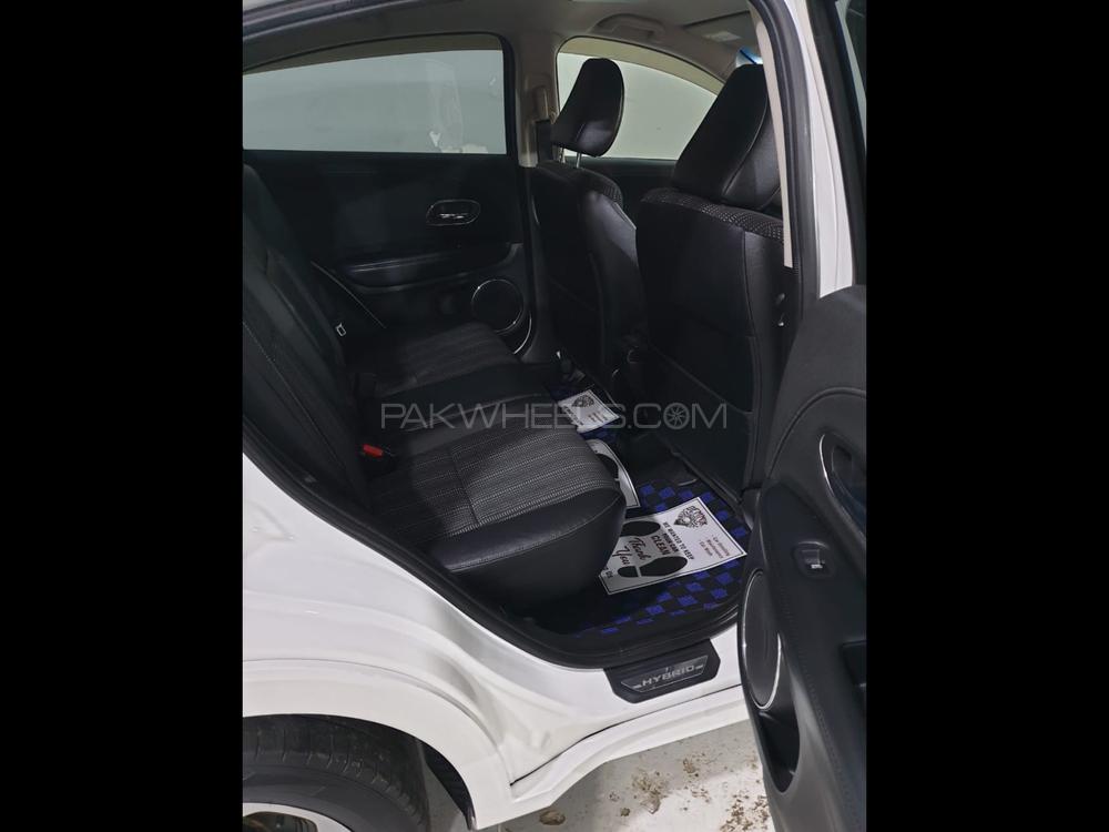 Honda Vezel 2014 for Sale in Lahore Honda Vezel 2014 for Sale in Lahore Image-10