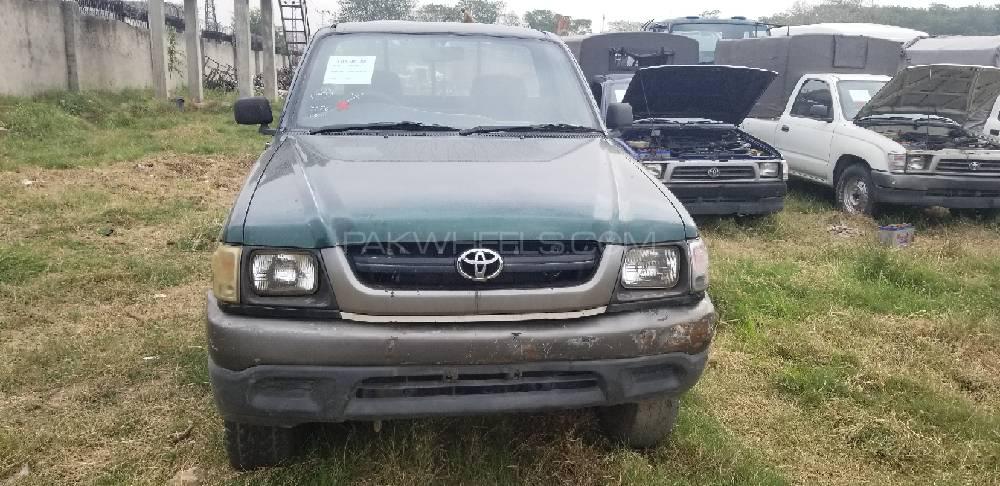 Toyota Hilux 2002 for Sale in Islamabad Image-1