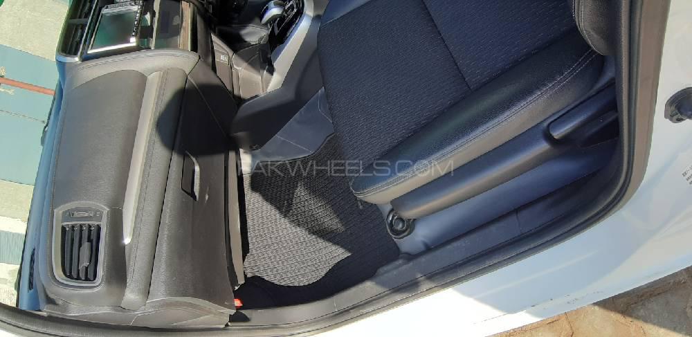 Honda Fit 2018 for Sale in Burewala Honda Fit 2018 for Sale in Burewala Image-18