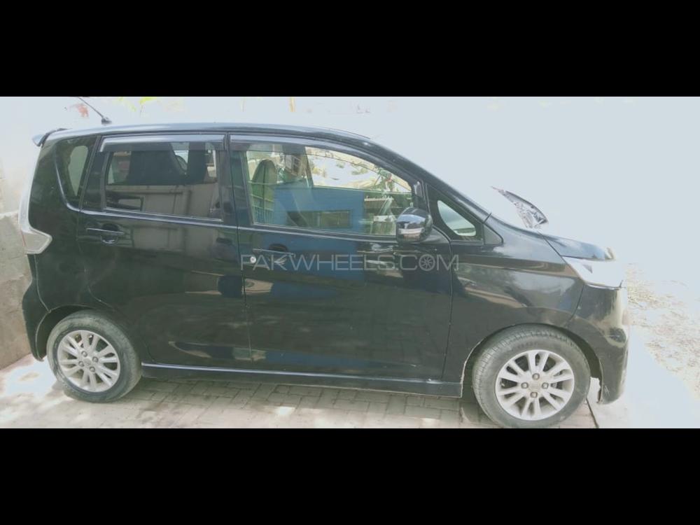 Nissan Dayz Highway Star 2015 for Sale in Karachi Nissan Dayz Highway Star 2015 for Sale in Karachi Image-12