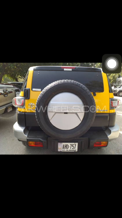 Toyota Fj Cruiser - 2013  Toyota Fj Cruiser - 2013  Image-3