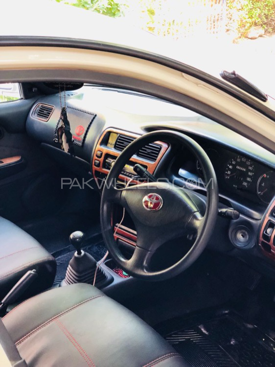 Toyota Corolla - 2001  Toyota Corolla - 2001  Image-4