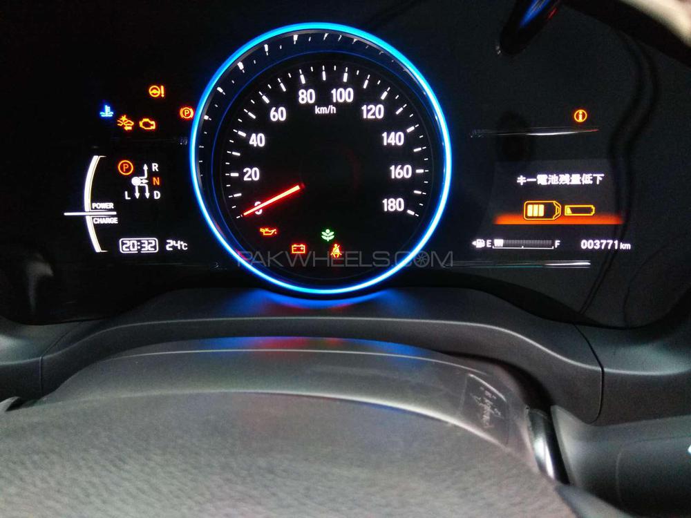 Honda Vezel 2017 for Sale in Lahore Honda Vezel 2017 for Sale in Lahore Image-9