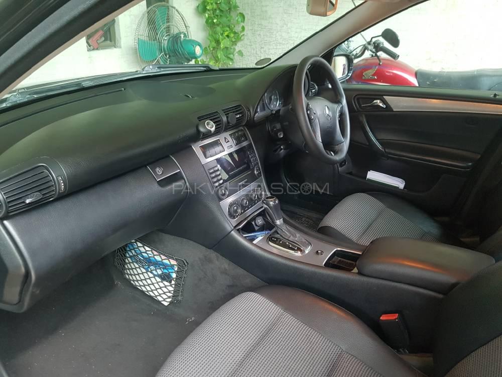 Mercedes Benz C Class 2006 for Sale in Rawalpindi Mercedes Benz C Class 2006 for Sale in Rawalpindi Image-3