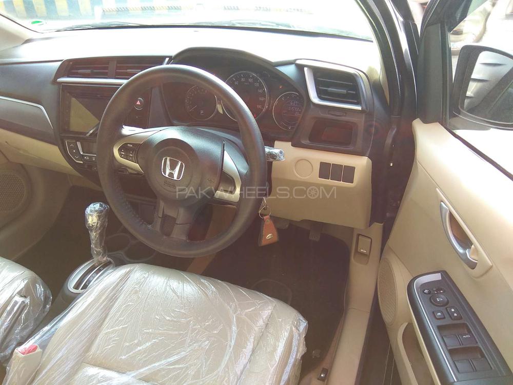 Honda BR-V 2018 for Sale in Lahore Honda BR-V 2018 for Sale in Lahore Image-6