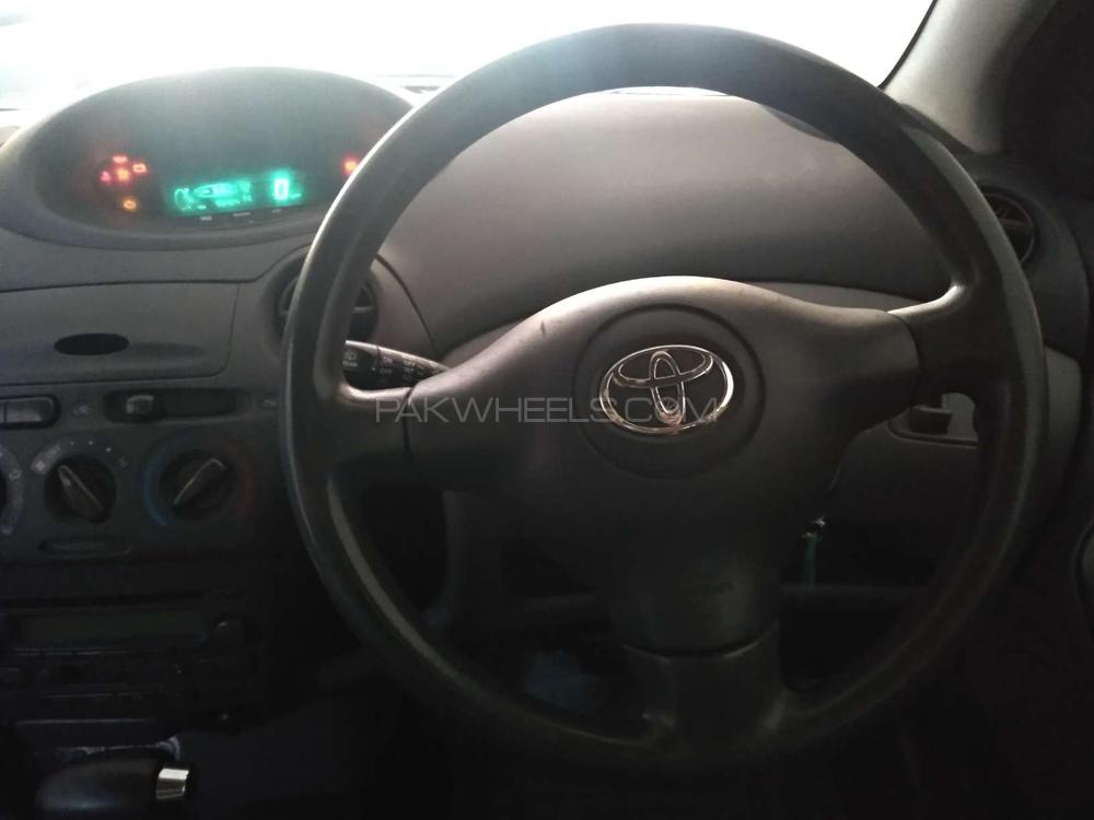Toyota Vitz 2002 for Sale in Karachi Toyota Vitz 2002 for Sale in Karachi Image-4