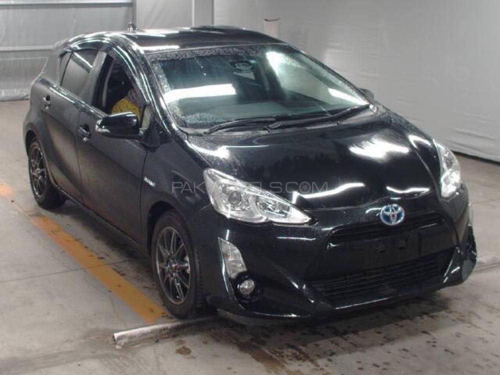 Toyota Aqua 2015 for Sale in Lahore Toyota Aqua 2015 for Sale in Lahore Image-18