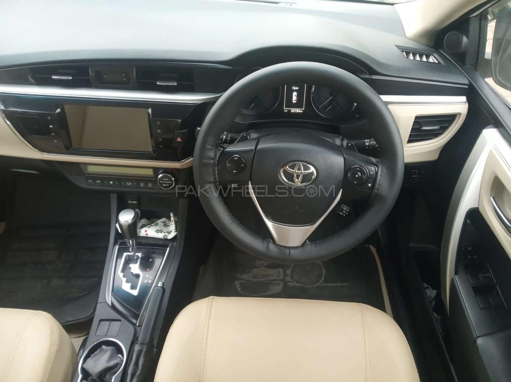 Toyota Corolla 2017 for Sale in Gujranwala Toyota Corolla 2017 for Sale in Gujranwala Image-6