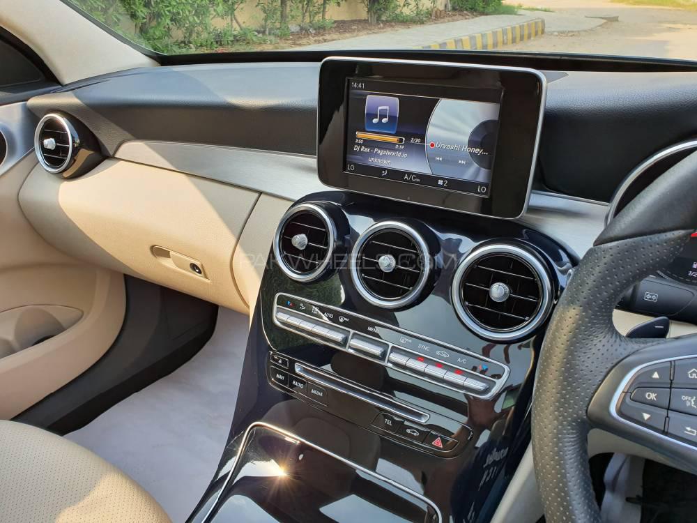 Mercedes Benz C Class 2018 for Sale in Karachi Mercedes Benz C Class 2018 for Sale in Karachi Image-11