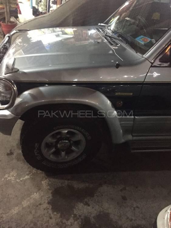 Mitsubishi Pajero 1995 for Sale in Lahore Mitsubishi Pajero 1995 for Sale in Lahore Image-4
