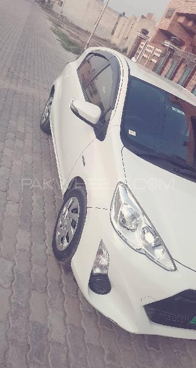 Toyota Aqua 2015 for Sale in Lahore Toyota Aqua 2015 for Sale in Lahore Image-9