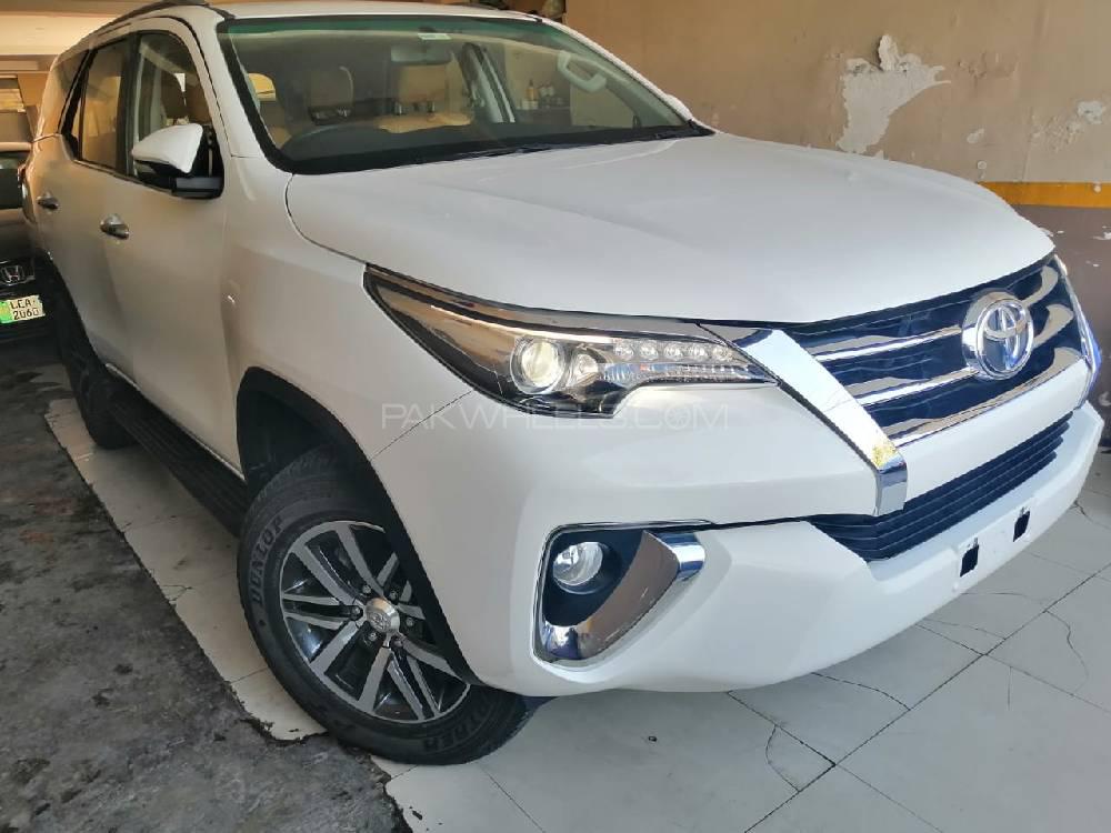 Toyota Fortuner 2017 for Sale in Lahore Toyota Fortuner 2017 for Sale in Lahore Image-2