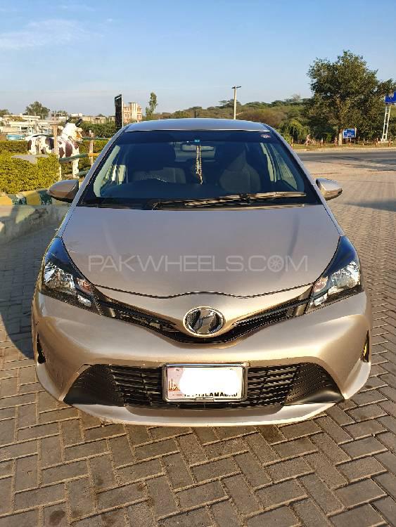 Toyota Vitz 2015 for Sale in Gujar Khan Image-1