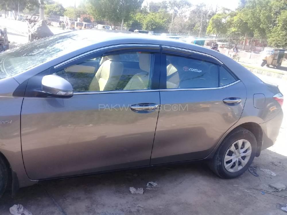 Toyota Corolla 2015 for Sale in Bahawalpur Toyota Corolla 2015 for Sale in Bahawalpur Image-10