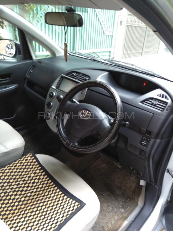 Toyota Ractis 2006 for Sale in Peshawar Toyota Ractis 2006 for Sale in Peshawar Image-7