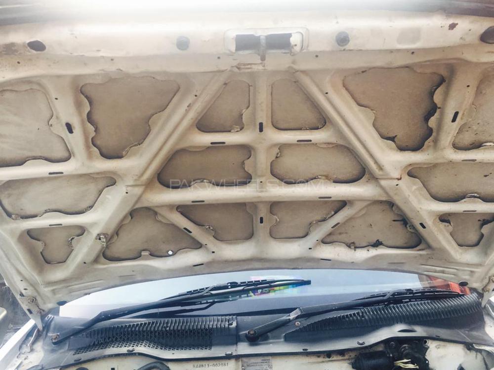 Nissan Sunny 1993 for Sale in Gujranwala Nissan Sunny 1993 for Sale in Gujranwala Image-12
