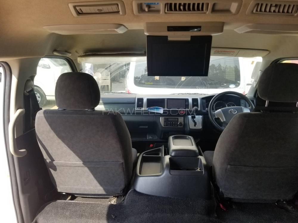 Toyota Hiace 2014 for Sale in Karachi Toyota Hiace 2014 for Sale in Karachi Image-8