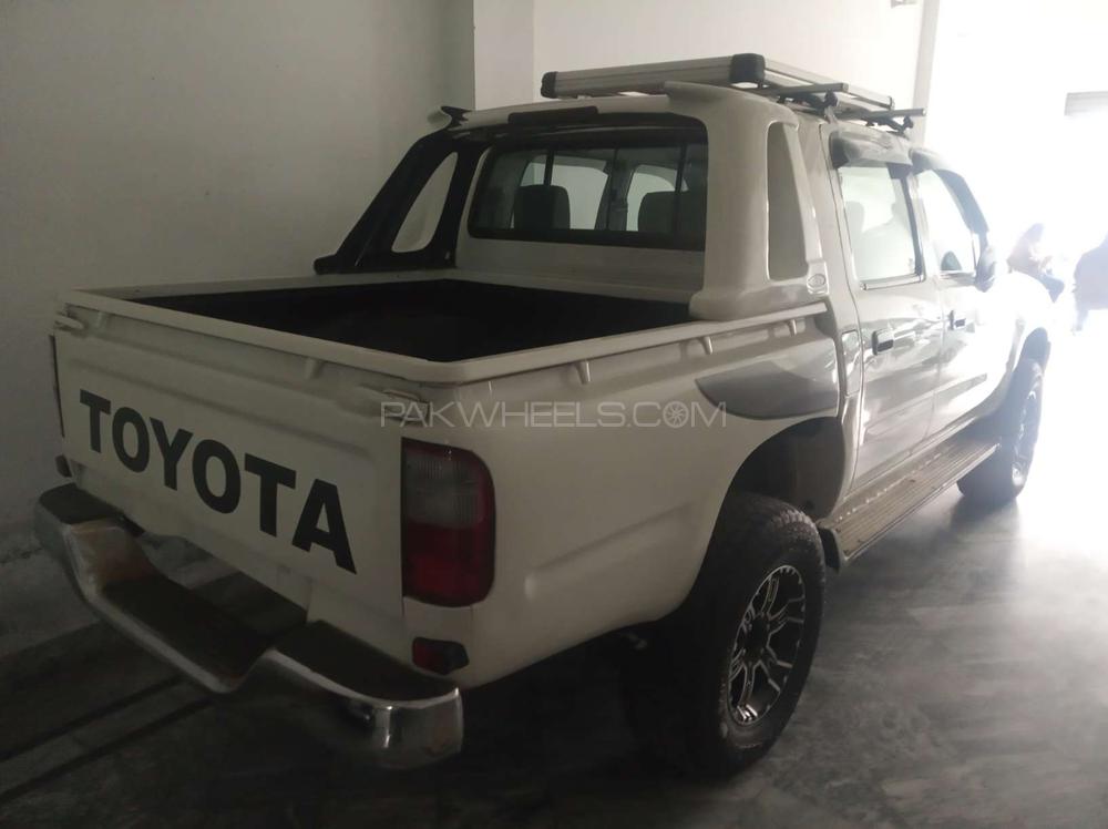 Toyota Hilux 2001 for Sale in Gujranwala Toyota Hilux 2001 for Sale in Gujranwala Image-4