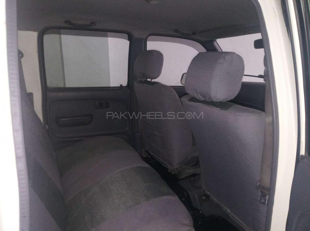 Toyota Hilux 2001 for Sale in Gujranwala Toyota Hilux 2001 for Sale in Gujranwala Image-7