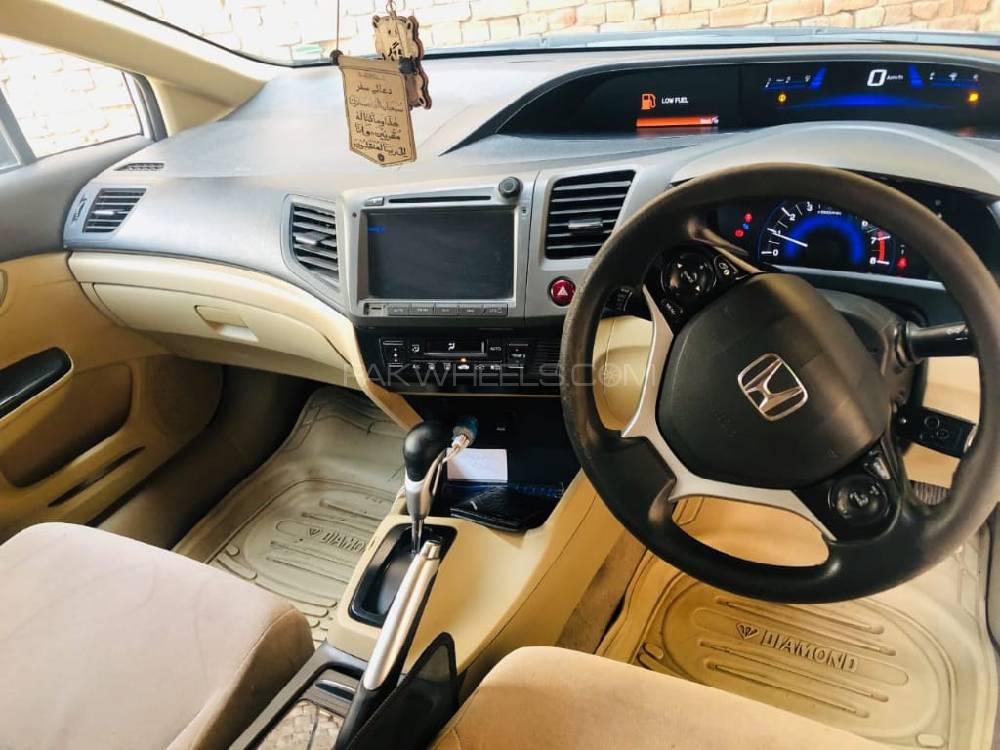 Honda Civic 2013 for Sale in Multan Honda Civic 2013 for Sale in Multan Image-8