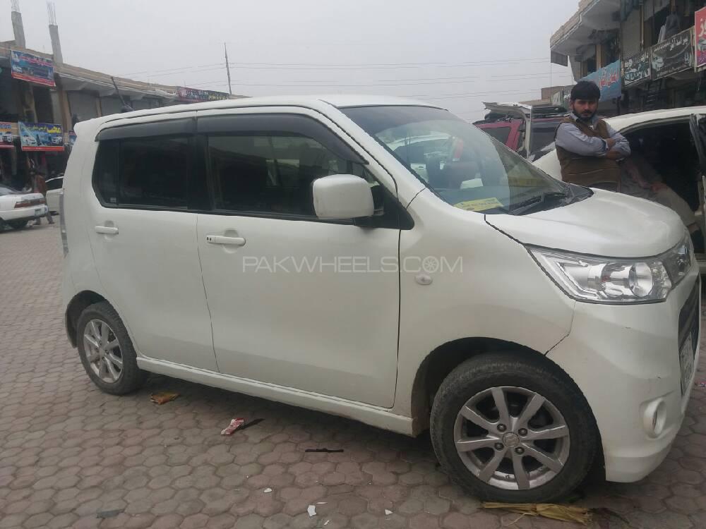 سوزوکی ویگن آر 2013 for Sale in پشاور سوزوکی ویگن آر 2013 for Sale in پشاور Image-5