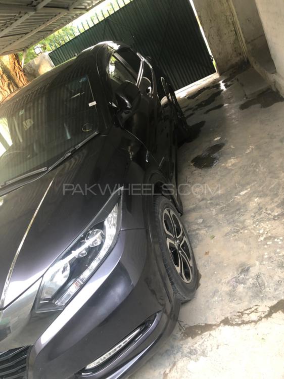 Honda Vezel 2017 for Sale in Islamabad Honda Vezel 2017 for Sale in Islamabad Image-3