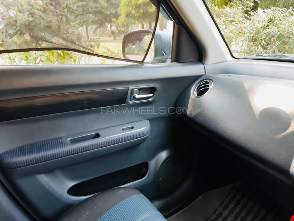 Suzuki Swift 2012 for Sale in Peshawar Suzuki Swift 2012 for Sale in Peshawar Image-6