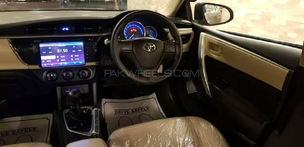 Toyota Corolla 2014 for Sale in Karachi Toyota Corolla 2014 for Sale in Karachi Image-11