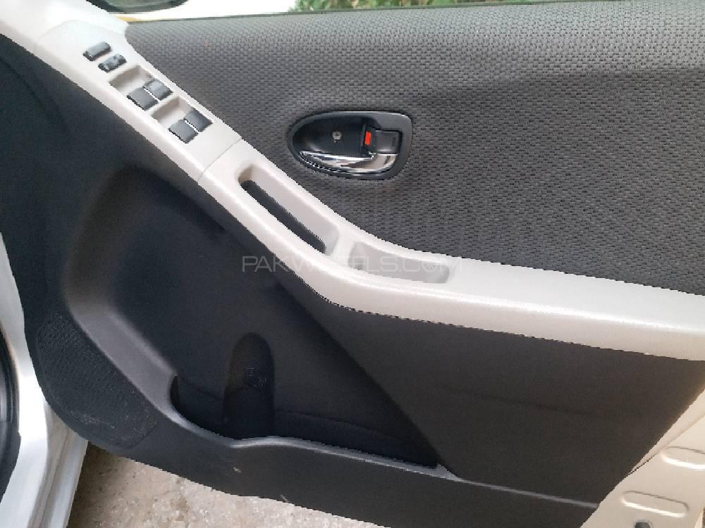 Toyota Vitz 2010 for Sale in Lahore Toyota Vitz 2010 for Sale in Lahore Image-10