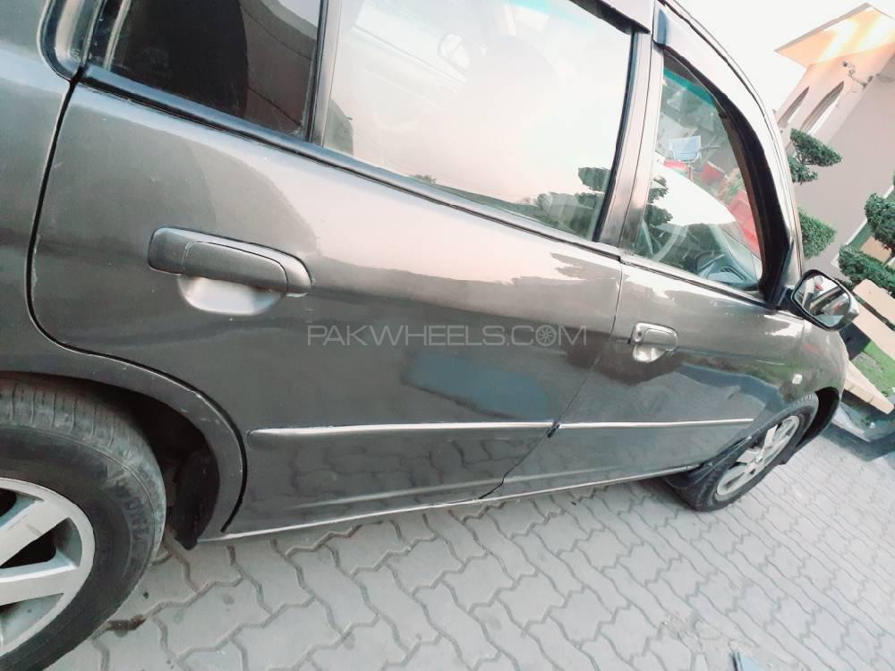 Honda Civic 2005 for Sale in Faisalabad Honda Civic 2005 for Sale in Faisalabad Image-9
