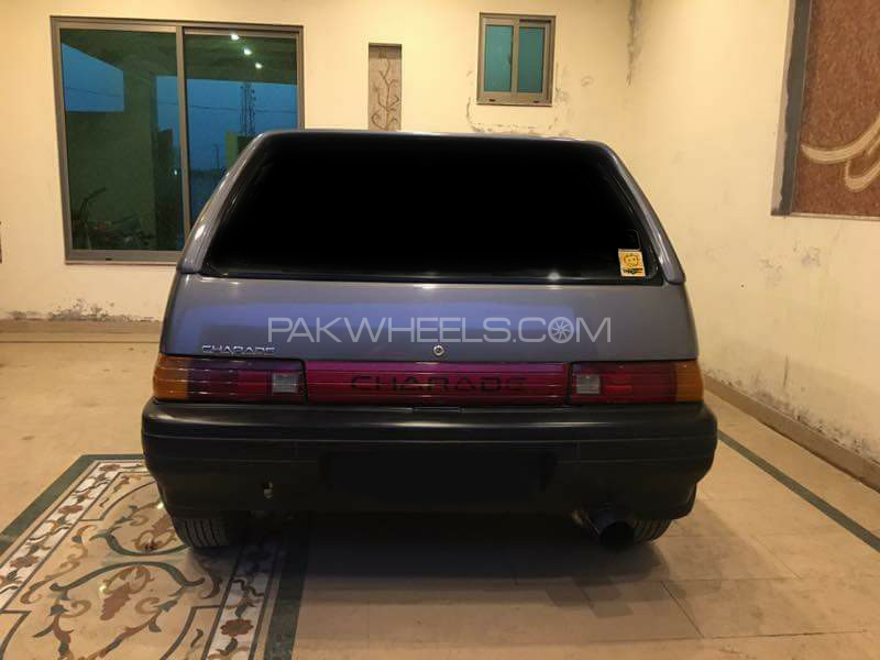 Daihatsu Charade - 1988  Daihatsu Charade - 1988  Image-2