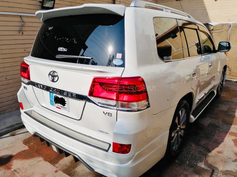 Toyota Land Cruiser 2013 for Sale in Lahore Toyota Land Cruiser 2013 for Sale in Lahore Image-6