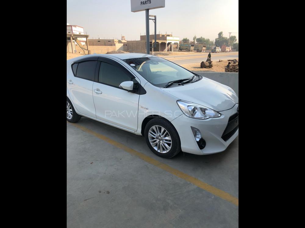 Toyota Aqua 2016 for Sale in Karachi Toyota Aqua 2016 for Sale in Karachi Image-2
