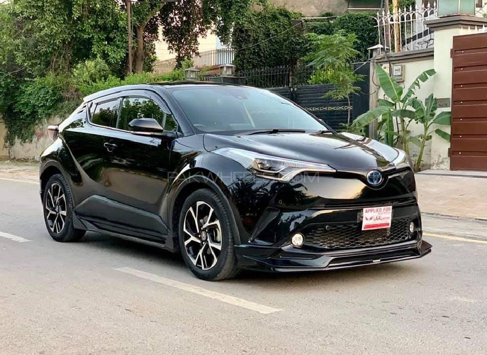 Toyota C-HR 2017 for Sale in Lahore Image-1
