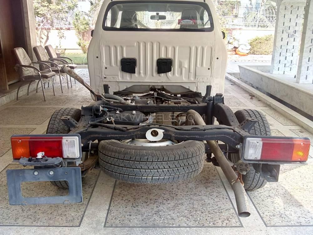 Toyota Hilux 2018 for Sale in Karachi Toyota Hilux 2018 for Sale in Karachi Image-7