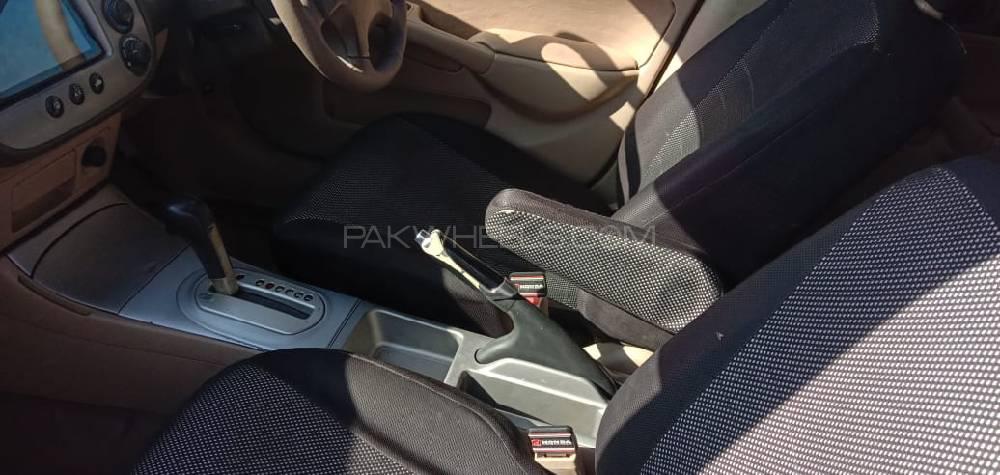 Honda Civic 2004 for Sale in Peshawar Honda Civic 2004 for Sale in Peshawar Image-6
