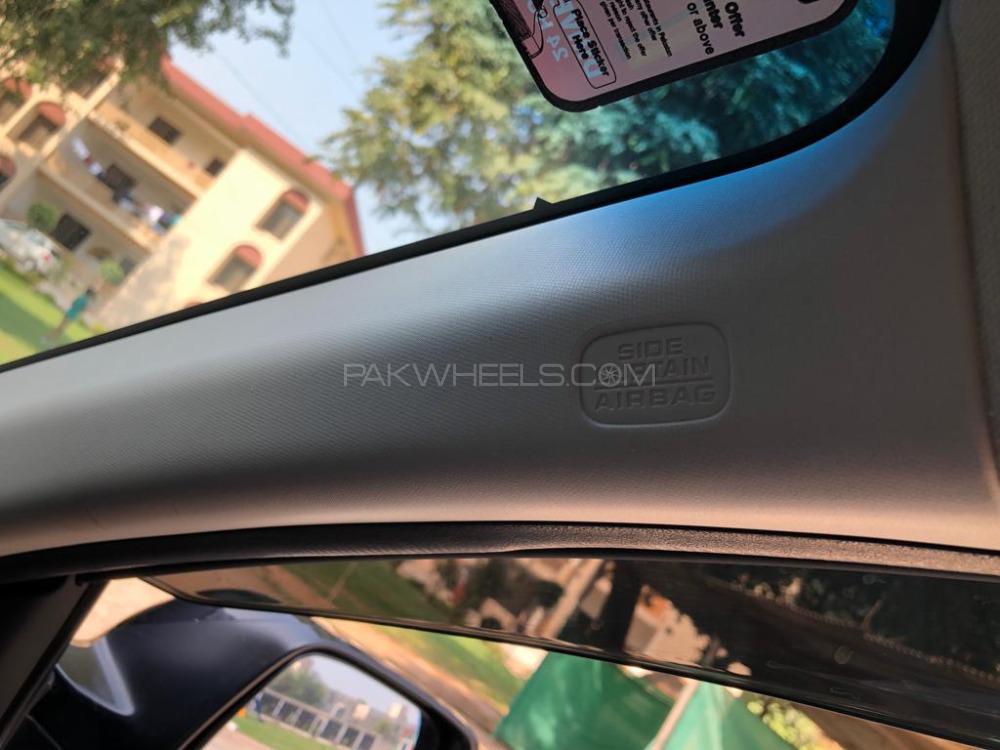 Honda Vezel 2014 for Sale in Islamabad Honda Vezel 2014 for Sale in Islamabad Image-12