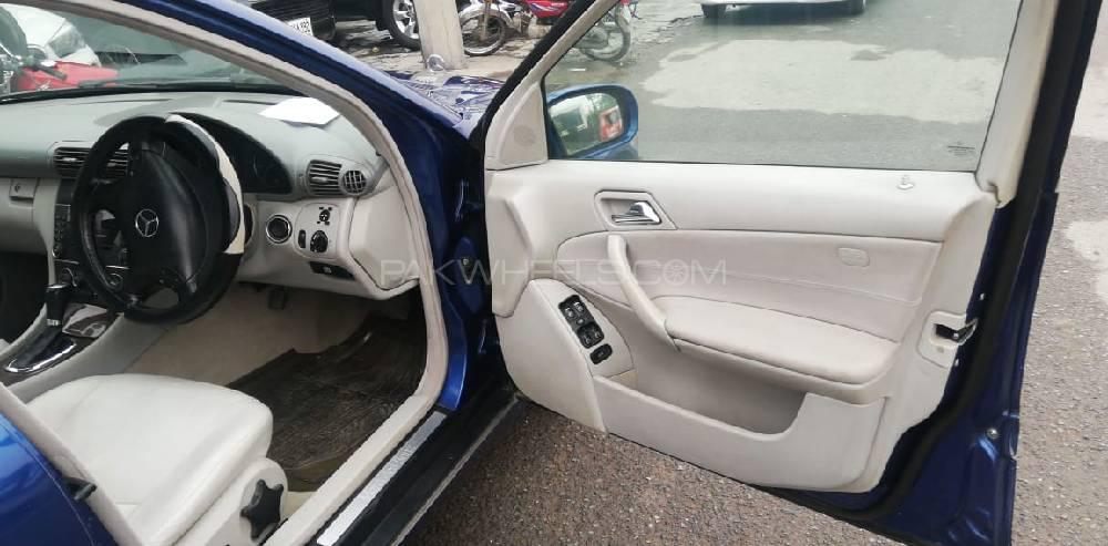 Mercedes Benz Other 2004 for Sale in Multan Mercedes Benz Other 2004 for Sale in Multan Image-5