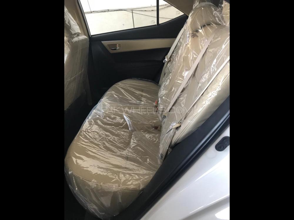 Toyota Corolla 2017 for Sale in Lahore Toyota Corolla 2017 for Sale in Lahore Image-3