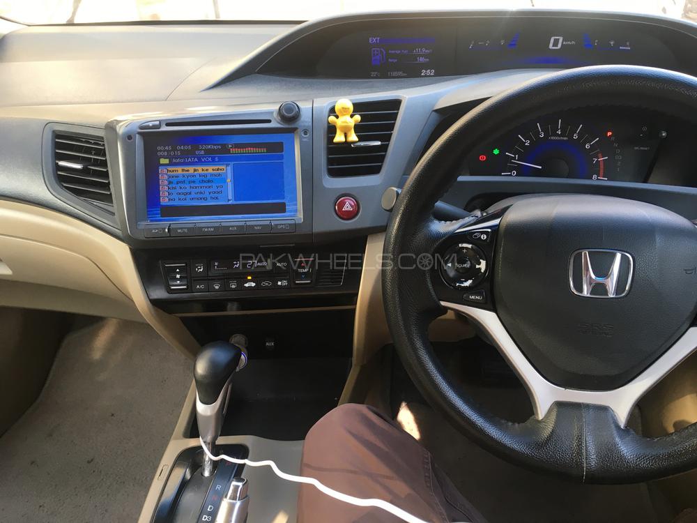 Honda Civic 2013 for Sale in Multan Honda Civic 2013 for Sale in Multan Image-9