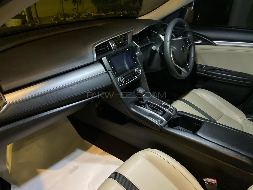 Honda Civic 2016 for Sale in Lahore Honda Civic 2016 for Sale in Lahore Image-10
